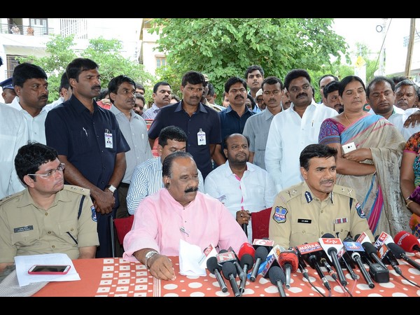 నయీంపై...