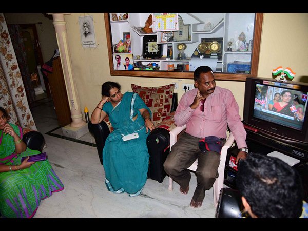 సస్పెన్స్ థ్రిల్లర్లా లిబియాలో తెలుగువారి కిడ్నాప్