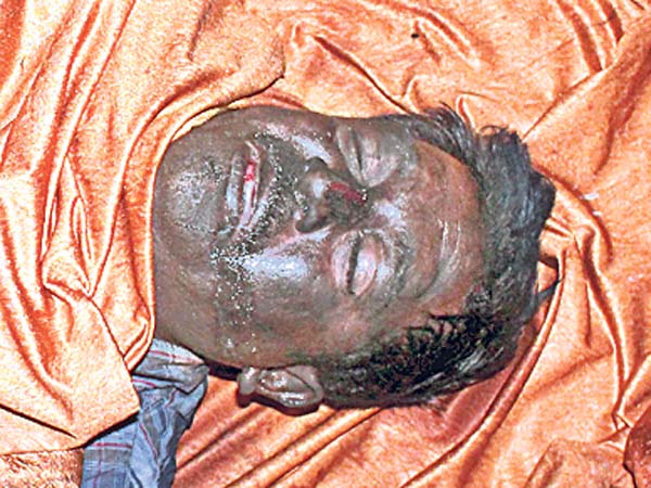 లిఫ్ట్లో చిక్కుకుని వ్యక్తి సజీవదహనం