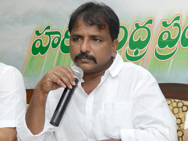 Venkaiah Naidu should reply on special status: Shailajanath Venkaiah Naidu should reply on special status: Shailajanath