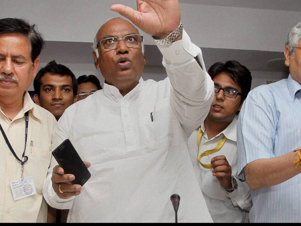 We want answers from PM Modi, says Mallikarjun Kharge on Lalit Modi row We want answers from PM Modi, says Mallikarjun Kharge on Lalit Modi row