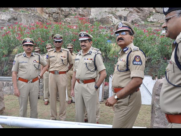 భద్రతా ఏర్పాట్లు