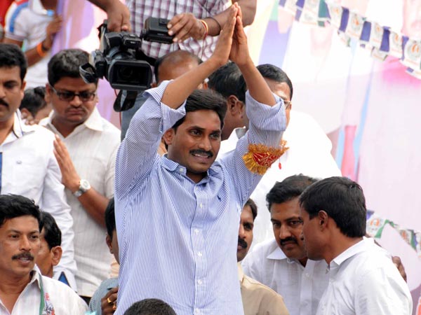 Court says no to Jagan guntur tour! Court says no to Jagan guntur tour!