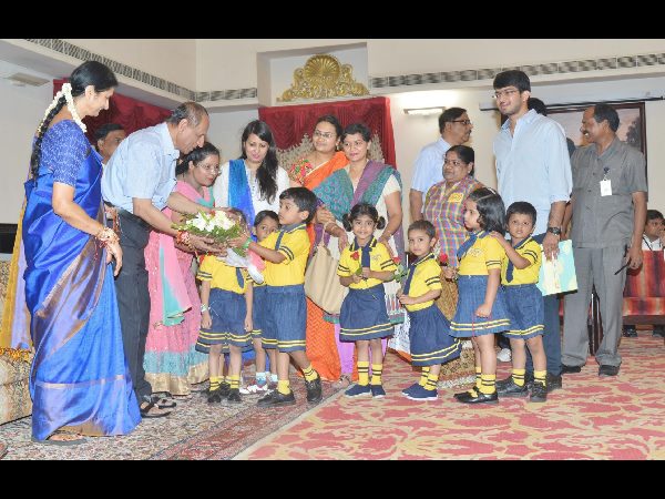 రాజ్ భవన్లో గవర్నర్ రక్షాబంధన్ వేడుకలు