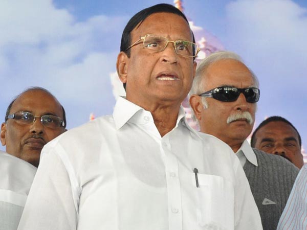 Gali retaliates YCP criticism on CM residence Gali retaliates YCP criticism on CM residence