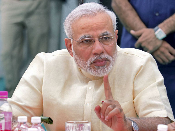 PM Narendra Modi hits out at Congress, terms it 'hawalabaaz' PM Narendra Modi hits out at Congress, terms it 'hawalabaaz'
