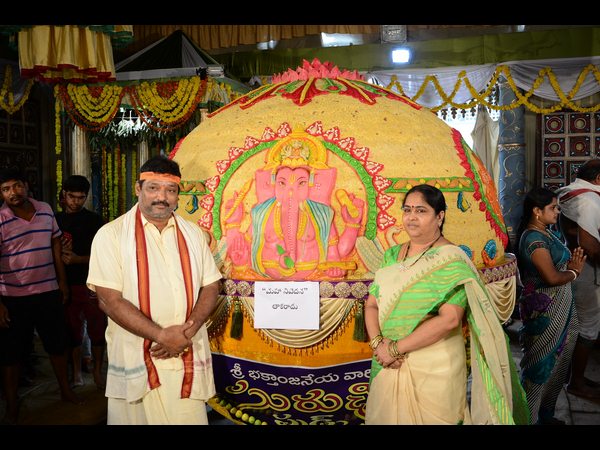 మహాగణపతికి తాపేశ్వరం లడ్డూ