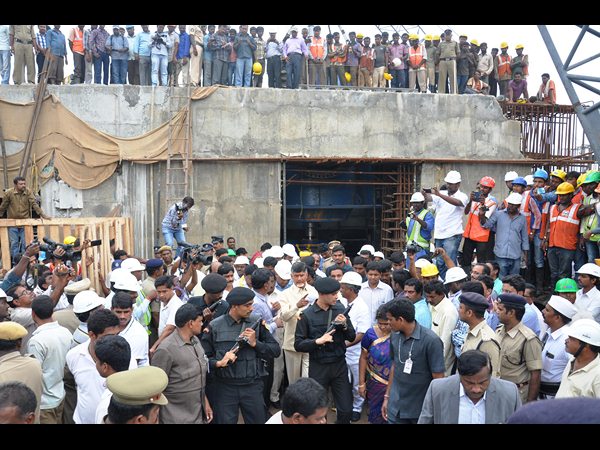 50 ఏళ్ల కల ఫలించిన వేళ: బాబు ఉద్వేగభరిత ప్రసంగం