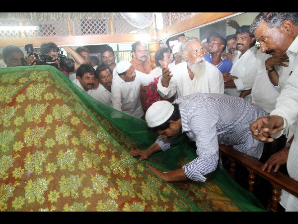 వైయస్ జగన్