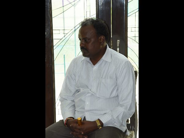 ఎసిబి దాడులు