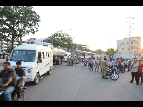నాకాబందీ
