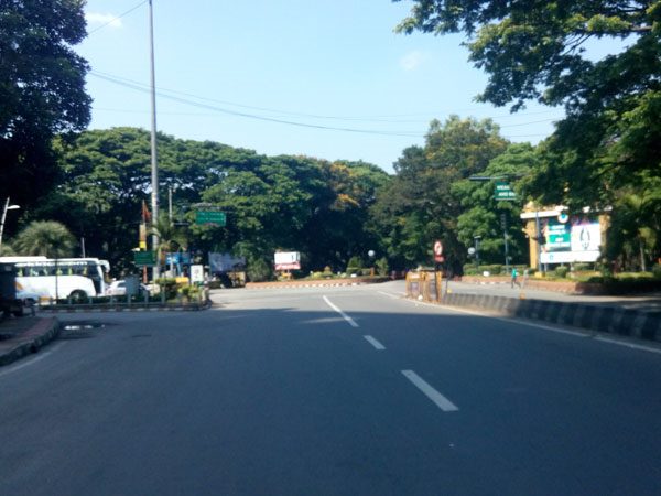 Farm loan waiver issue: Telangana Bandh partial in Hyderabad Farm loan waiver issue: Telangana Bandh partial in Hyderabad