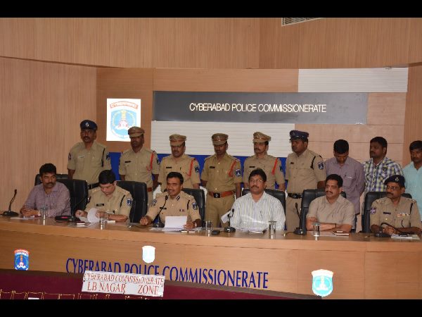 రెండు బైక్లు స్వాధీనం