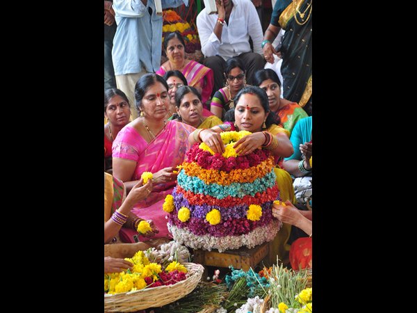 బతుకమ్మ సంబరాలు