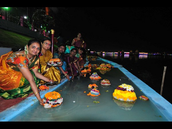 సద్దుల బతుకమ్మ