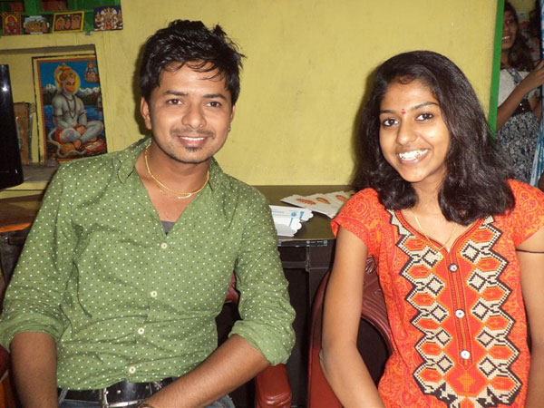 Singer Madhu Priya escapes from kidnap attempt Singer Madhu Priya escapes from kidnap attempt