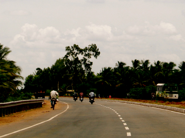 nellore mumbai highway blocked due to rain water nellore mumbai highway blocked due to rain water