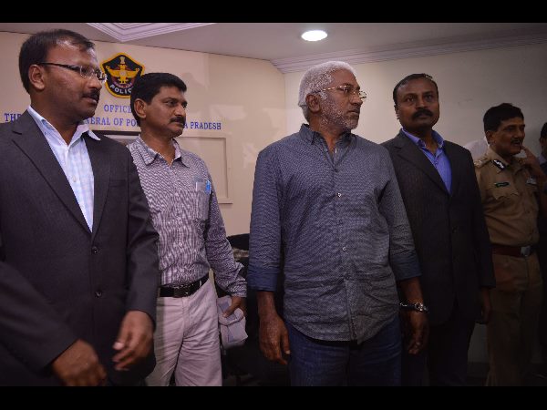 గంగిరెడ్డికి సహకరించిందెవరు?