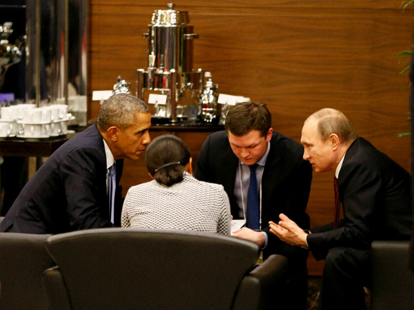 Cameron and Obama urge Putin to back them over IS Cameron and Obama urge Putin to back them over IS