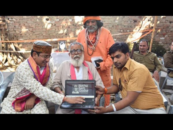 In Meerut, Hindu group launches Nathuram Godse website In Meerut, Hindu group launches Nathuram Godse website
