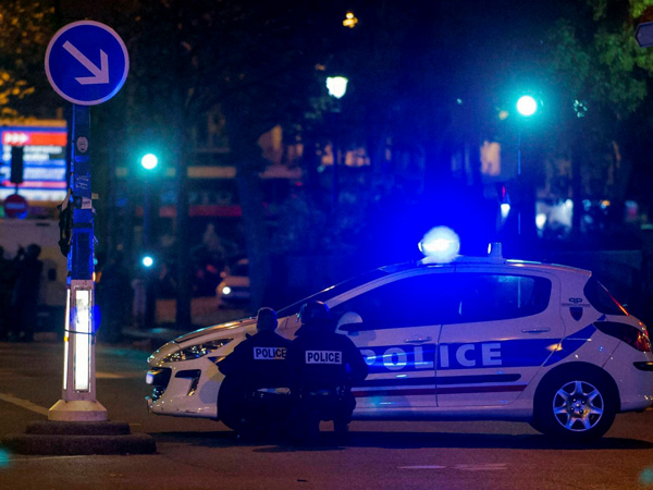 Man hunt for abdeslam salha and accomplices in Paris Man hunt for abdeslam salha and accomplices in Paris