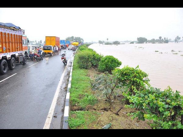 భారీ వర్షాలు