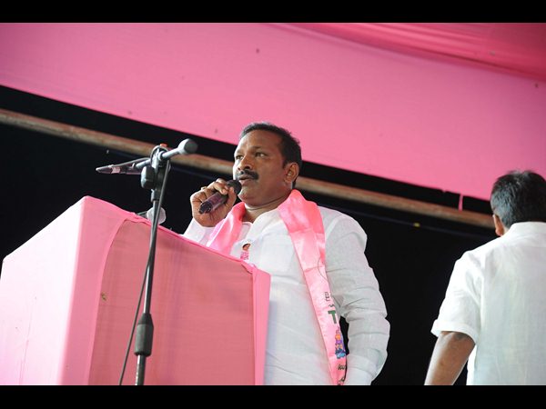 కెసిఆర్