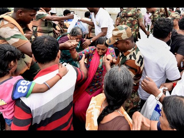 పిల్లలు, వృద్దులు, మహిళలు