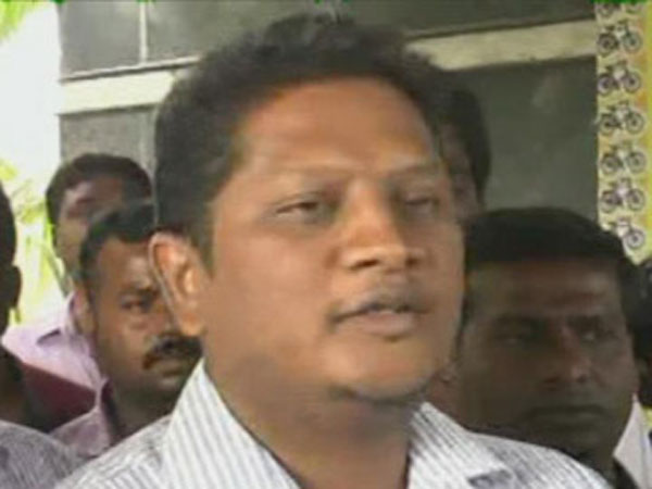 Police announces reward on accused of chittoor mayor murder case Police announces reward on accused of chittoor mayor murder case