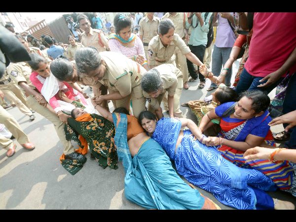 వారితో పాటు..