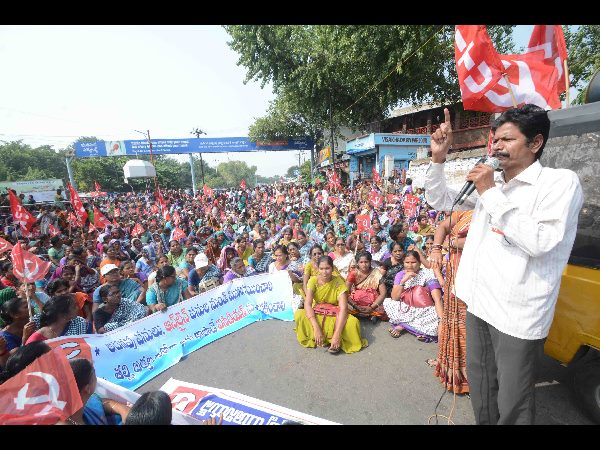 వెనక నుంచి లోనికి సిబ్బంది..