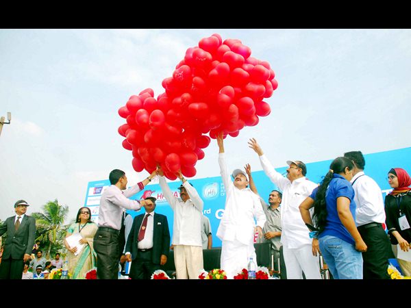 యువత చెడు అలవాట్లు: వెంకయ్య