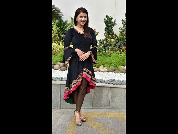మన్నారా చోప్రా
