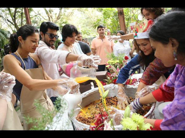 కేక్ మిక్సింగ్: సందడి చేసిన రామ్ చరణ్