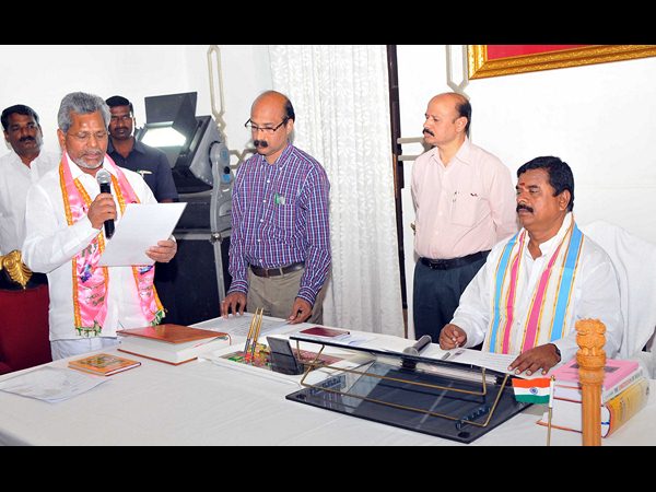 నారదాసు లక్ష్మణ్ రావు