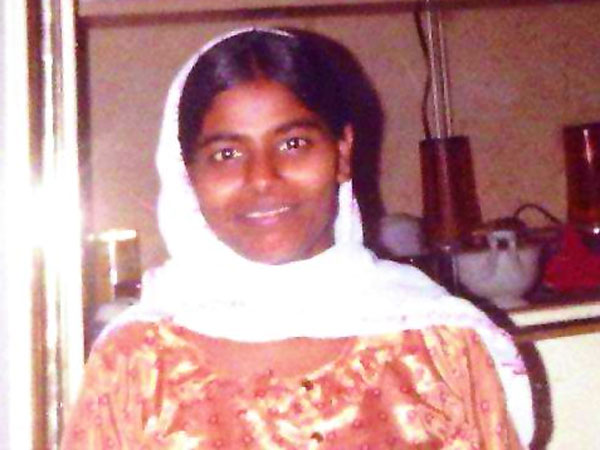 UAE sisters search for mom in Hyderabad after 27 years UAE sisters search for mom in Hyderabad after 27 years