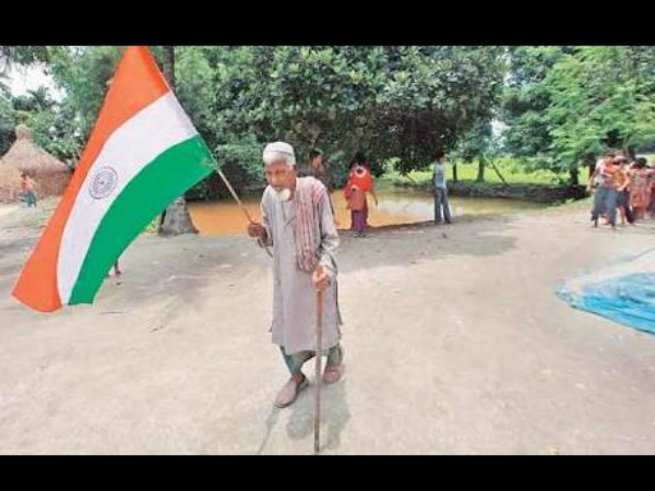 Why should Deoband be bothered about Tricolors hoisted by Madrasas ? Why should Deoband be bothered about Tricolors hoisted by Madrasas ?