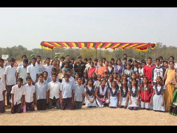 కంటోన్మెంట్లోని పోలో మైదానంలో ఆర్మీ ఆయుధాల ప్రదర్శన