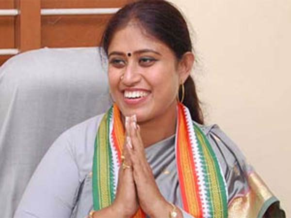 కాంగ్రెస్ మహిళలకు ఇబ్బందులు