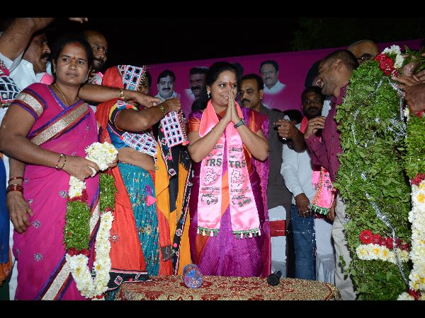 కవిత ప్రచారం