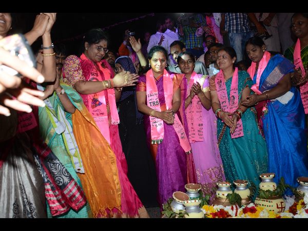 కవిత ప్రచారం