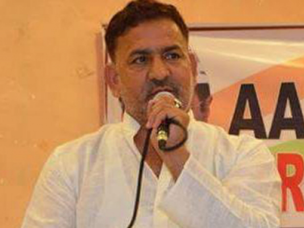 AAP MLA Mahendra Yadav arrested for allegedly assaulting govt official AAP MLA Mahendra Yadav arrested for allegedly assaulting govt official