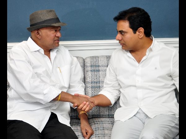 MAA chief Rajendra Prasad meets Minister KTR MAA chief Rajendra Prasad meets Minister KTR