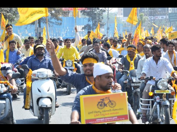ఆ అబద్ధం చెప్పిన తొలి సీఎం కేసీఆరే: నారా లోకేశ్