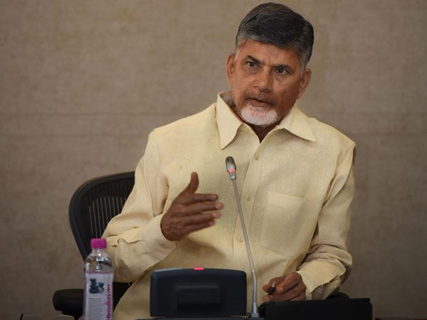 కాపులలో చిచ్చు పెట్టిన చంద్రబాబు