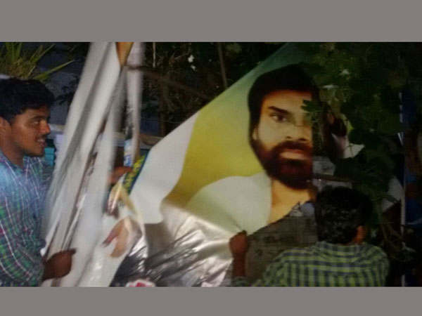 Kapu reservations: Woman angry at Pawan Kalyana Kapu reservations: Woman angry at Pawan Kalyana