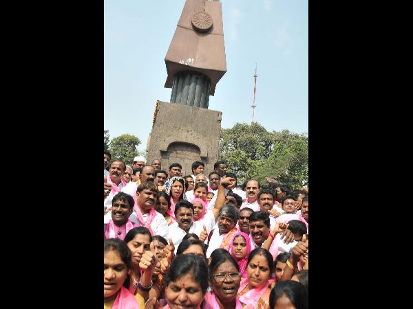 గన్పార్క్కు ర్యాలీ