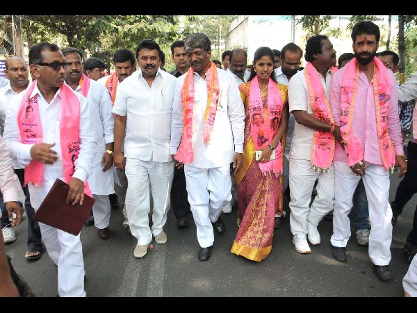గన్పార్క్కు ర్యాలీ