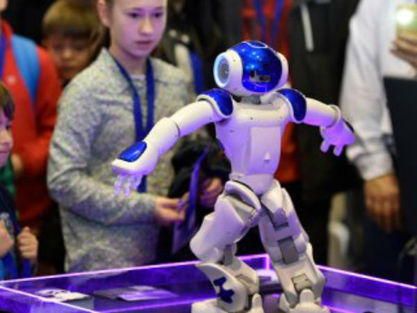 Robots may take over most human jobs by 2045: computer scientist Robots may take over most human jobs by 2045: computer scientist