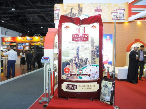 India Gate's 550-kg rice bag enters the Guinness India Gate's 550-kg rice bag enters the Guinness